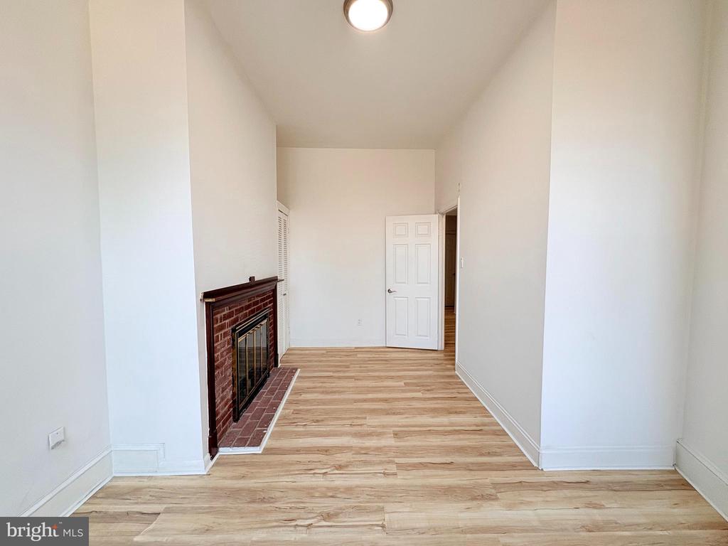1904 FAIRMOUNT AVENUE Unit: 1