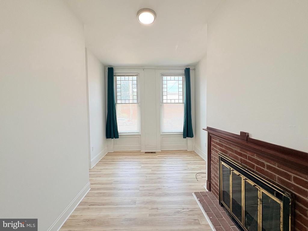 1904 FAIRMOUNT AVENUE Unit: 1