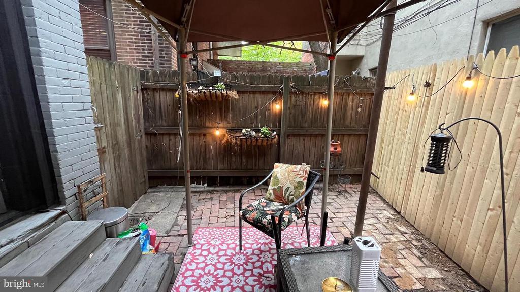 1904 FAIRMOUNT AVENUE Unit: 1