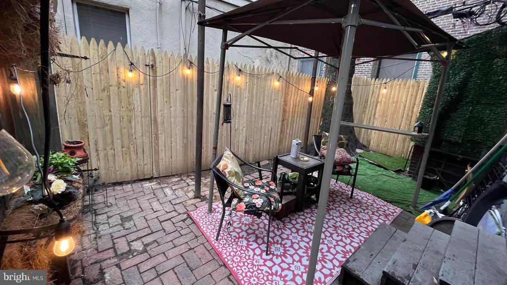 1904 FAIRMOUNT AVENUE Unit: 1