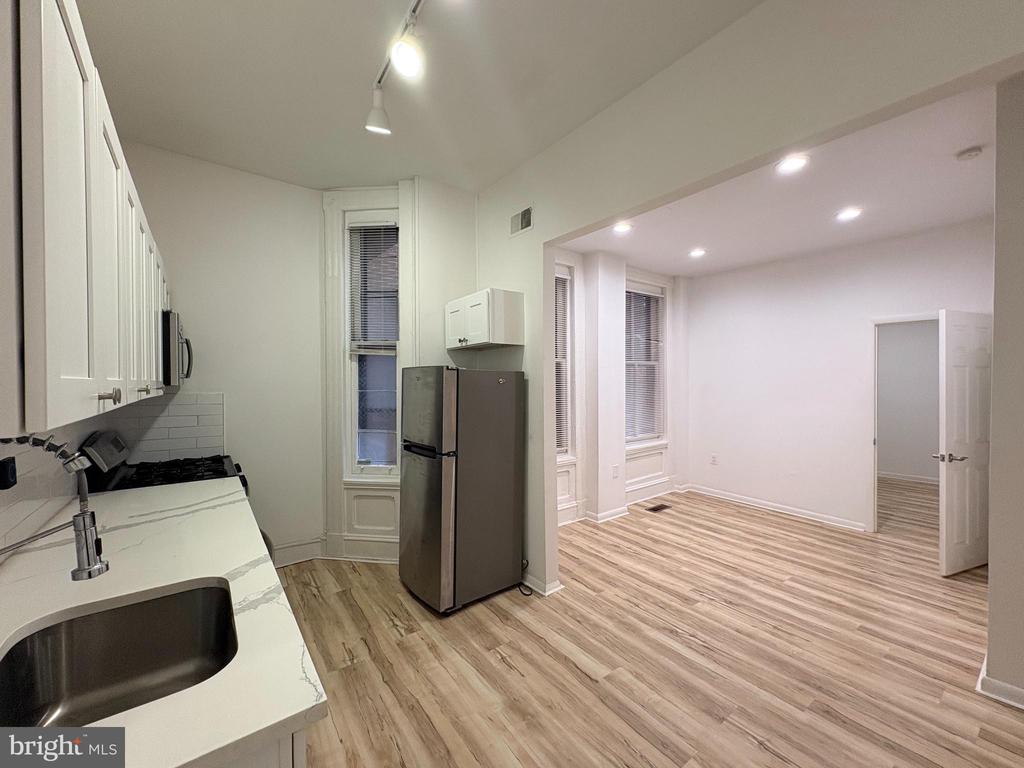 1904 FAIRMOUNT AVENUE Unit: 1