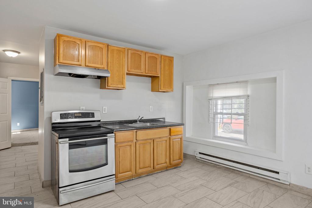 1301 W VENANGO STREET