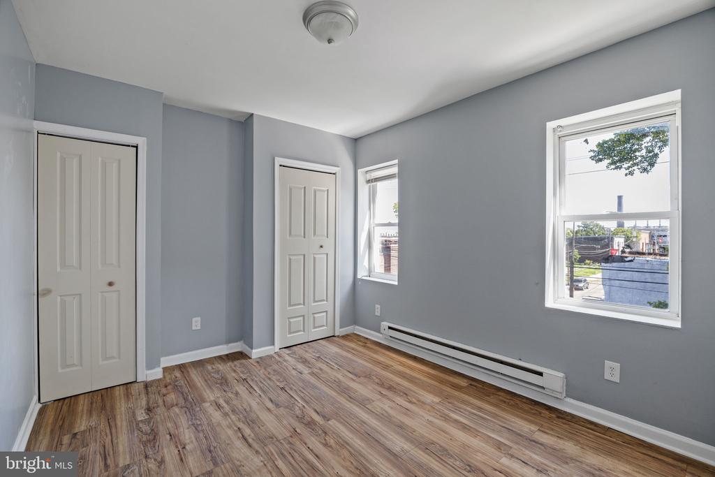 1301 W VENANGO STREET