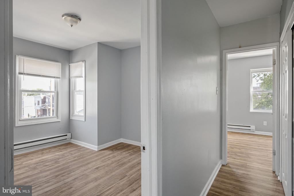 1301 W VENANGO STREET