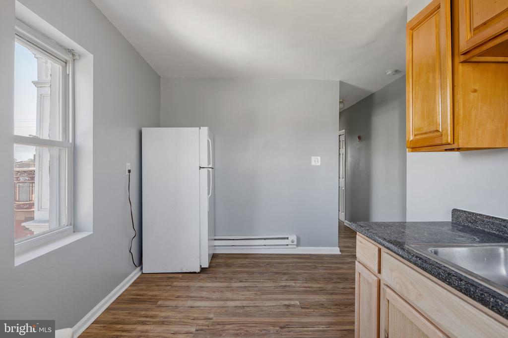 1301 W VENANGO STREET
