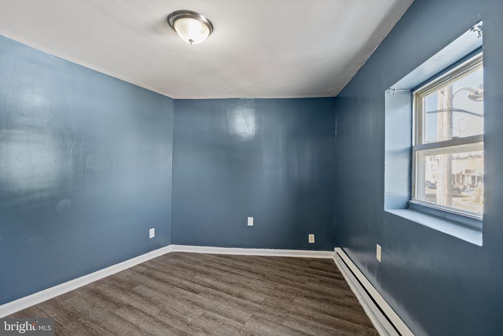 1301 W VENANGO STREET