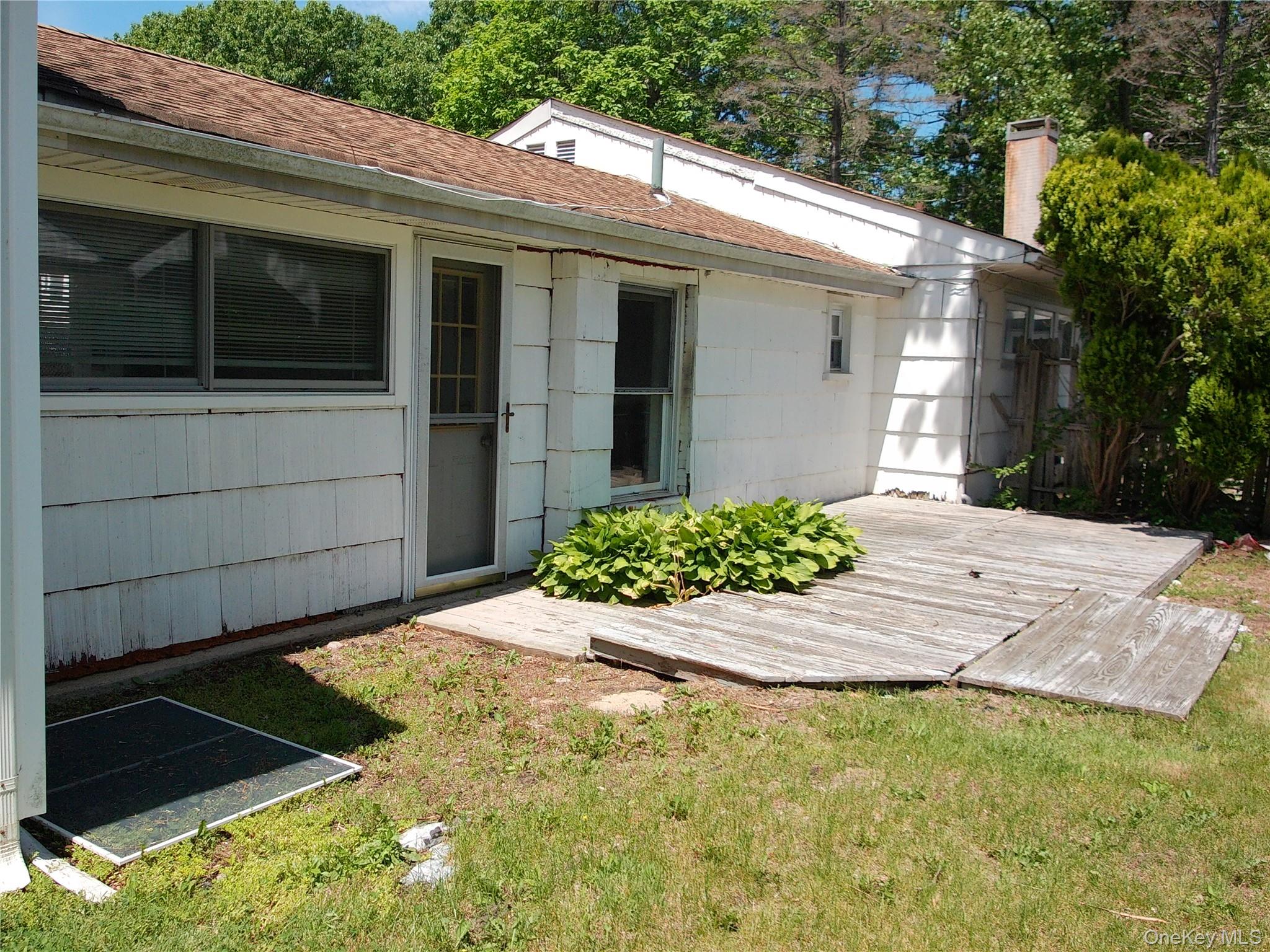 36 Burr Road