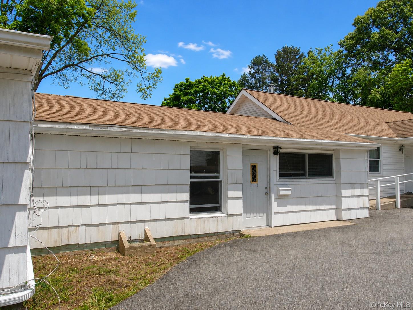 36 Burr Road
