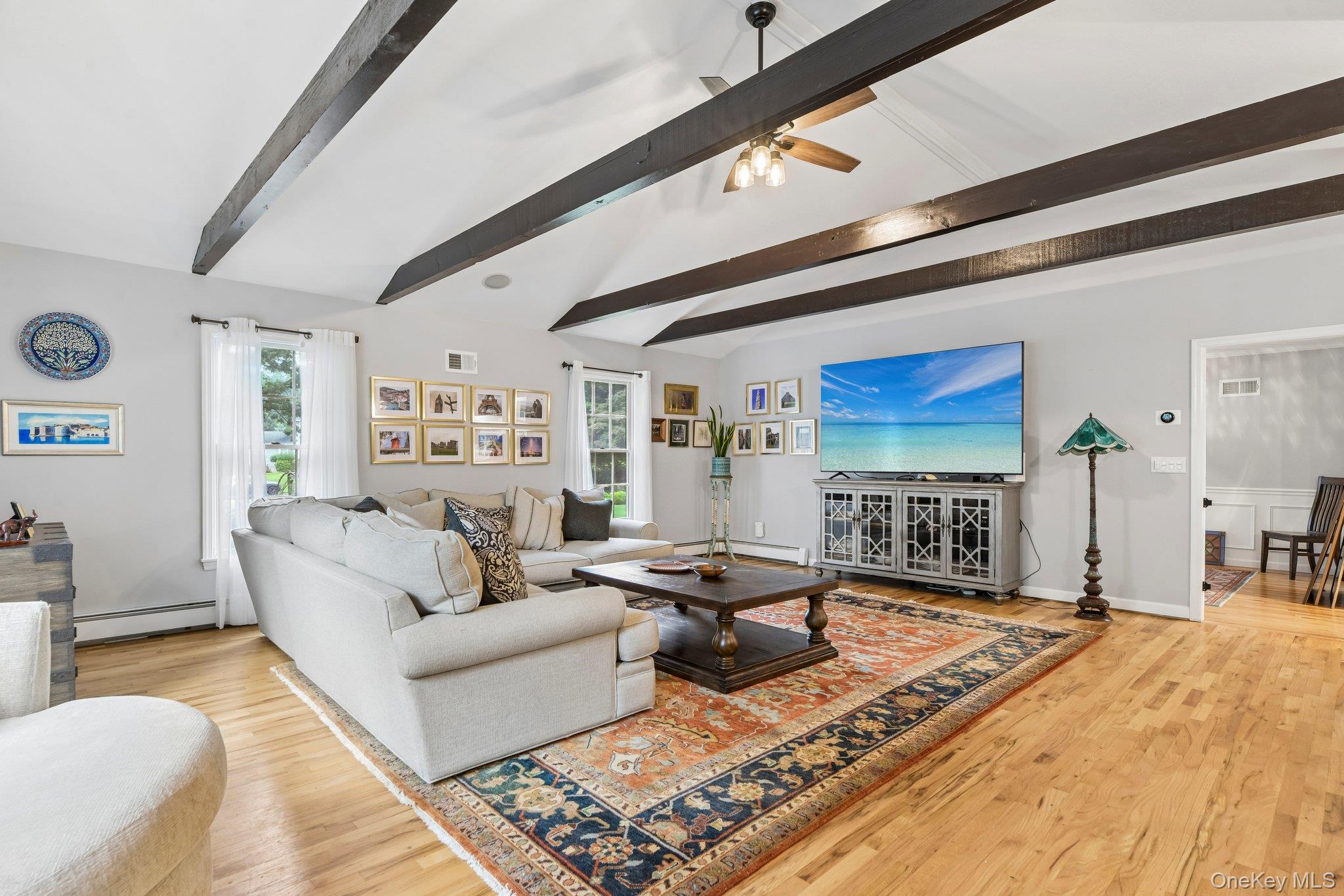 6 Pebble Hill Court