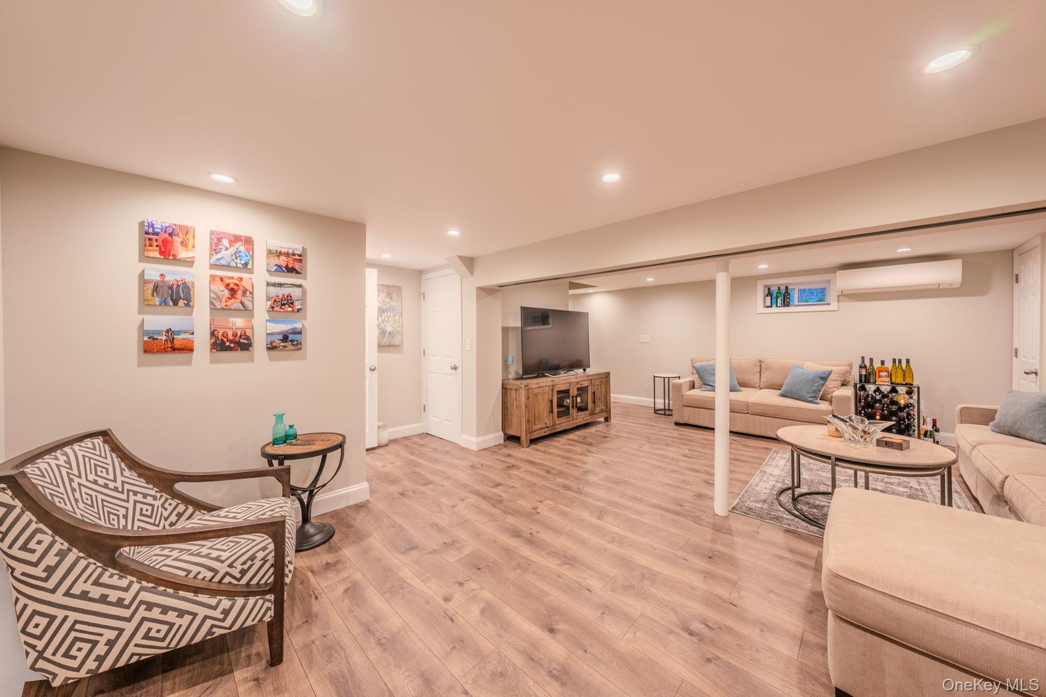 261 Fernwood Terrace
