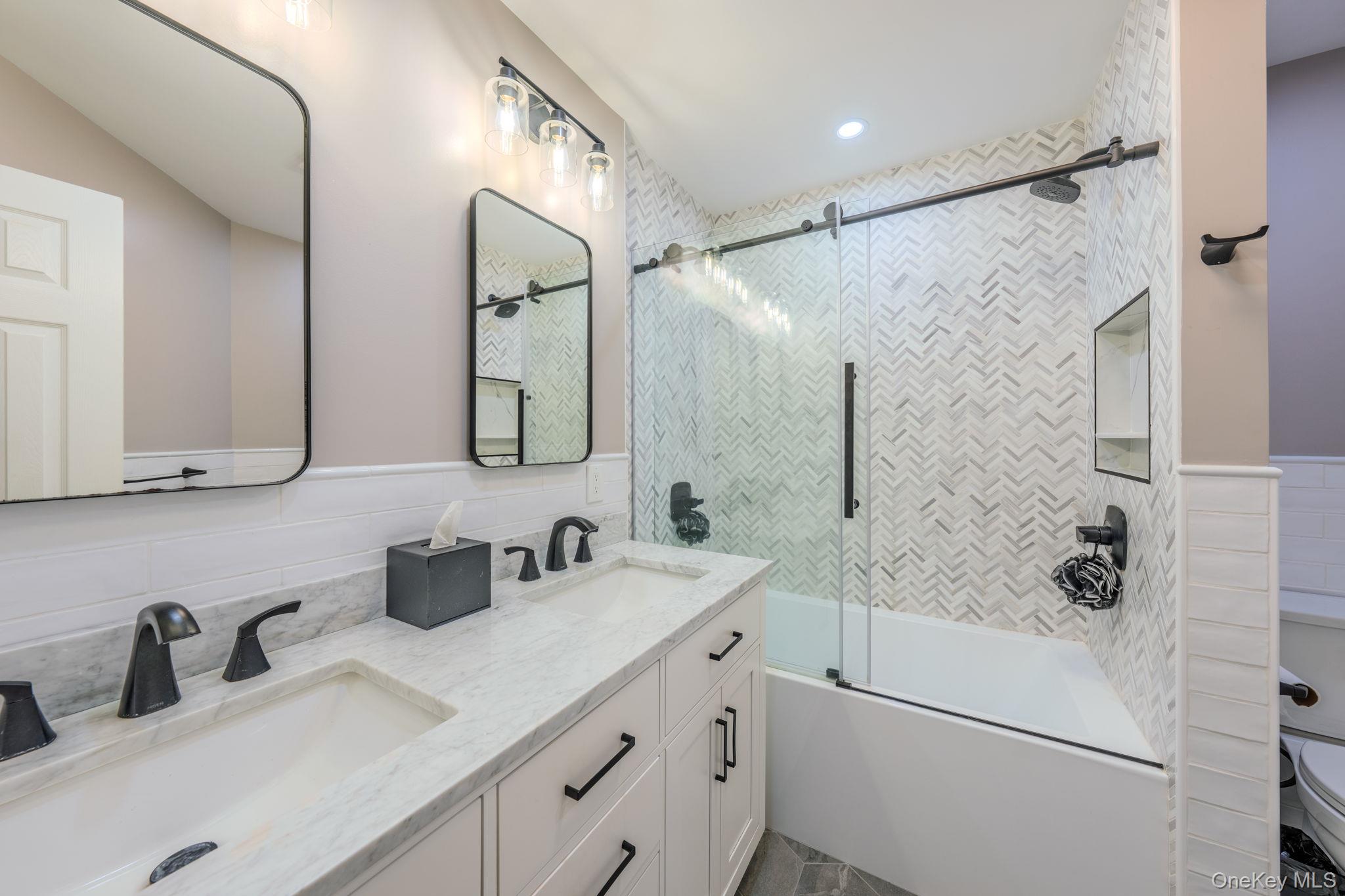 261 Fernwood Terrace