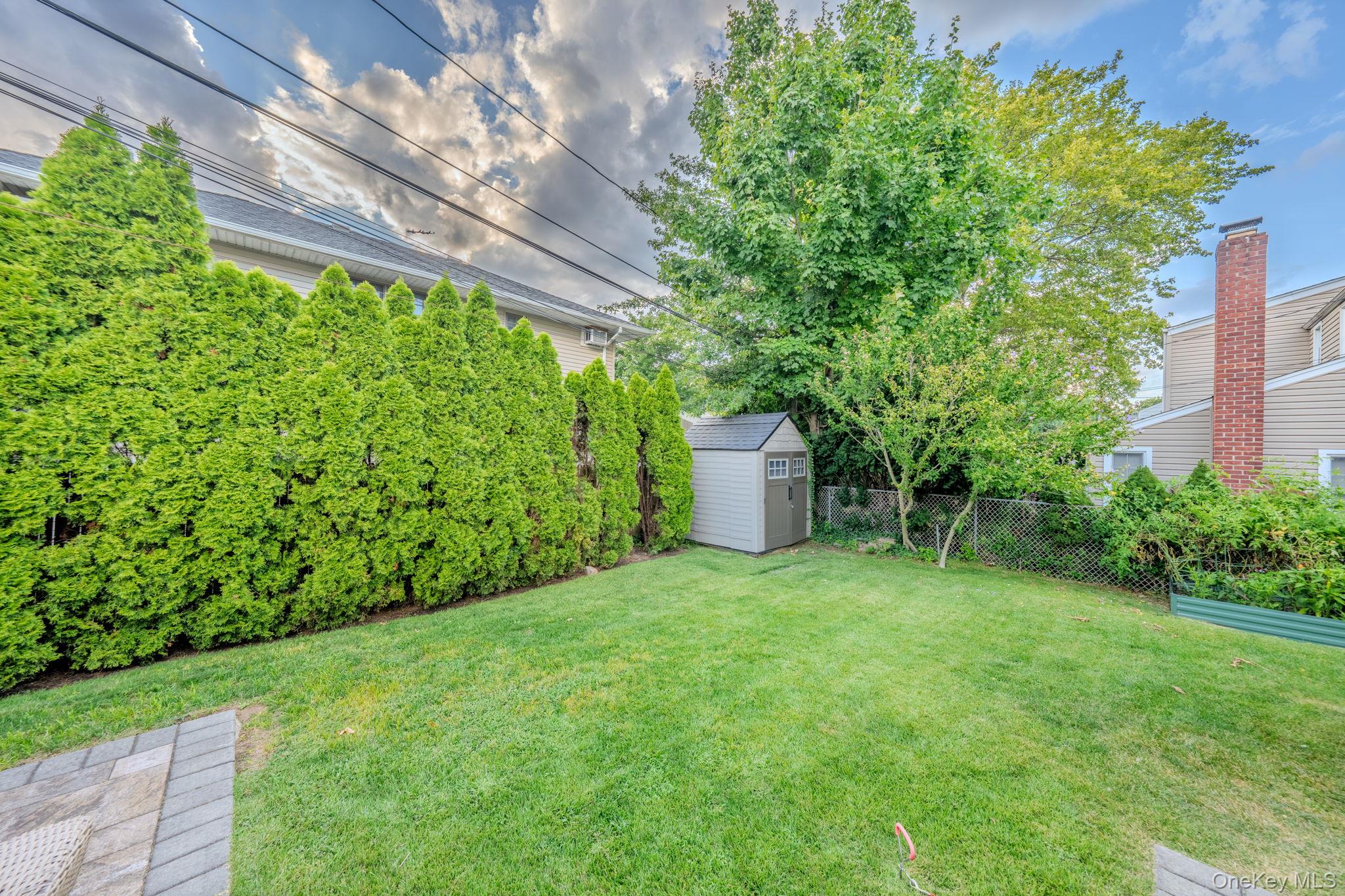 261 Fernwood Terrace