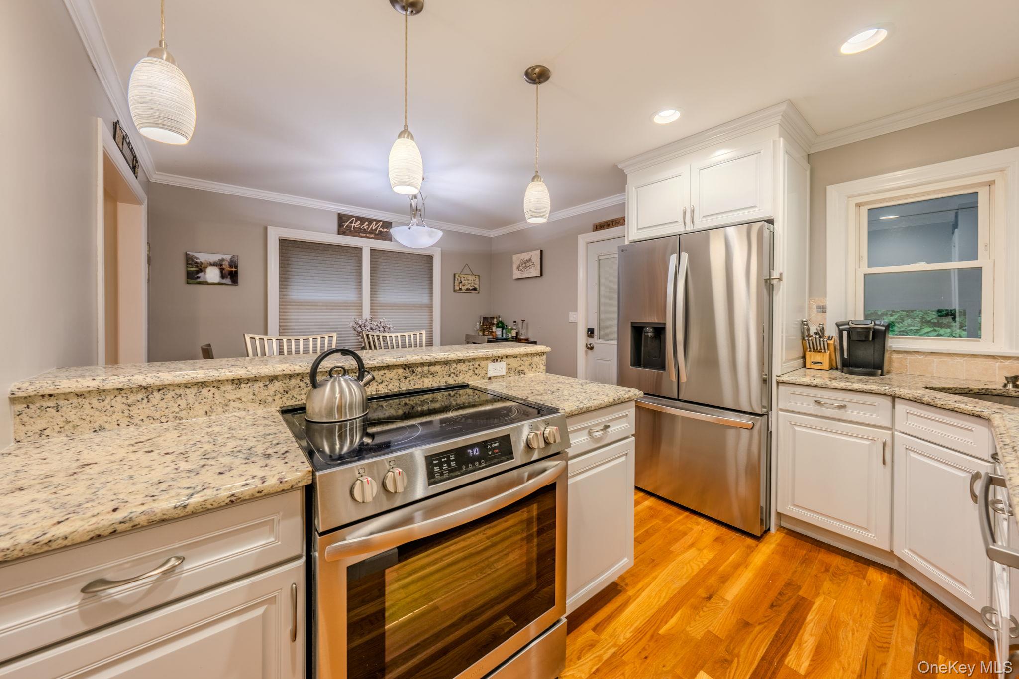261 Fernwood Terrace