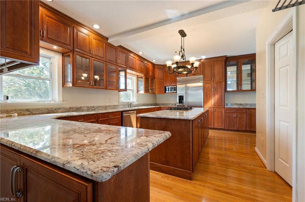 405 Pinewell DR