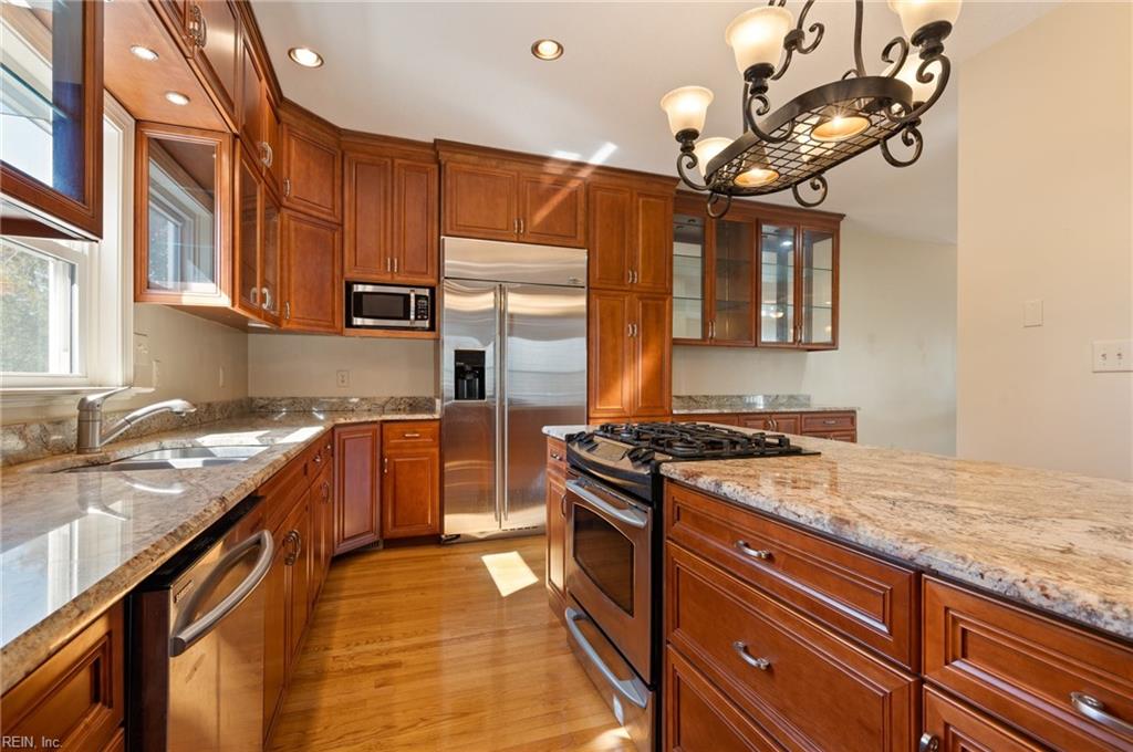 405 Pinewell DR