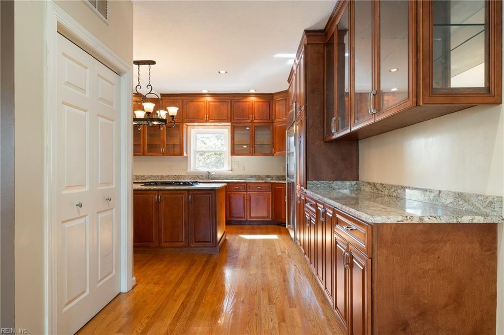 405 Pinewell DR