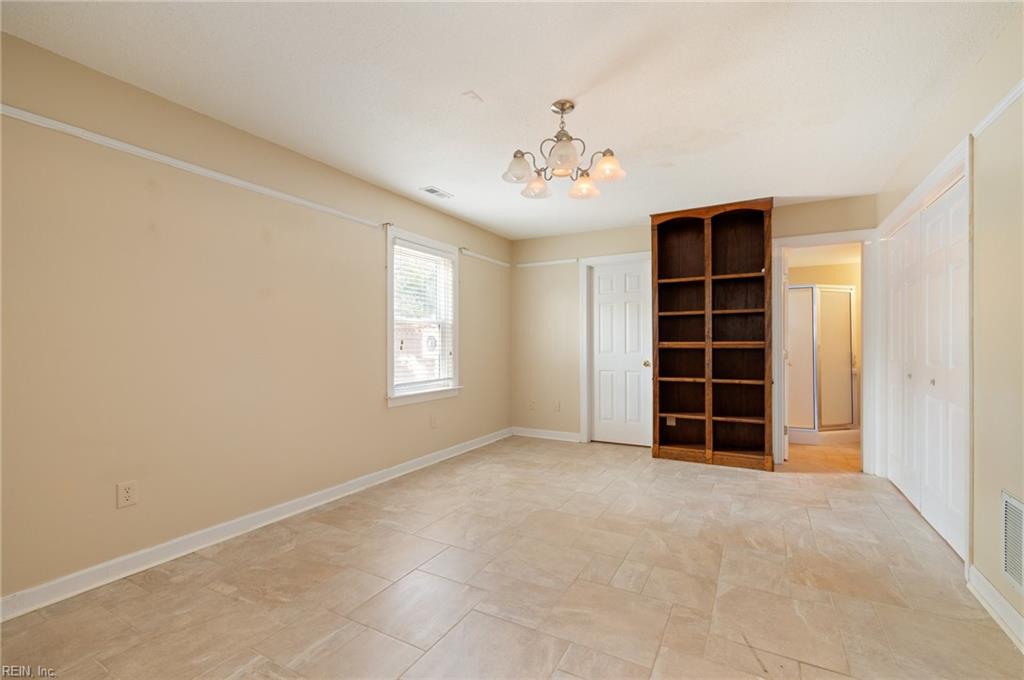 405 Pinewell DR