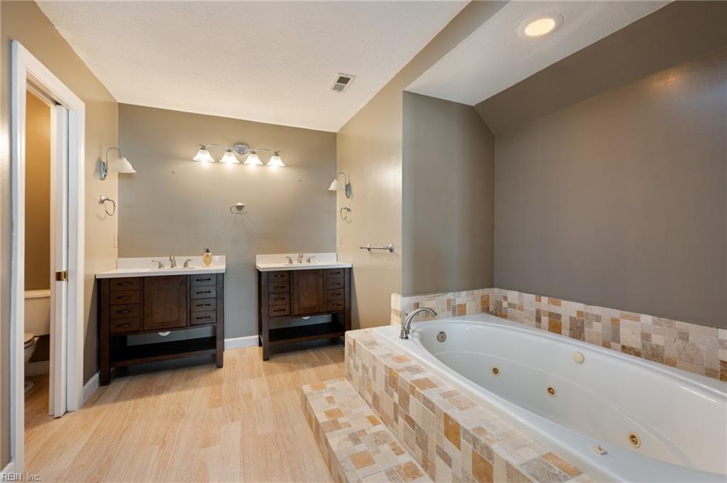 405 Pinewell DR