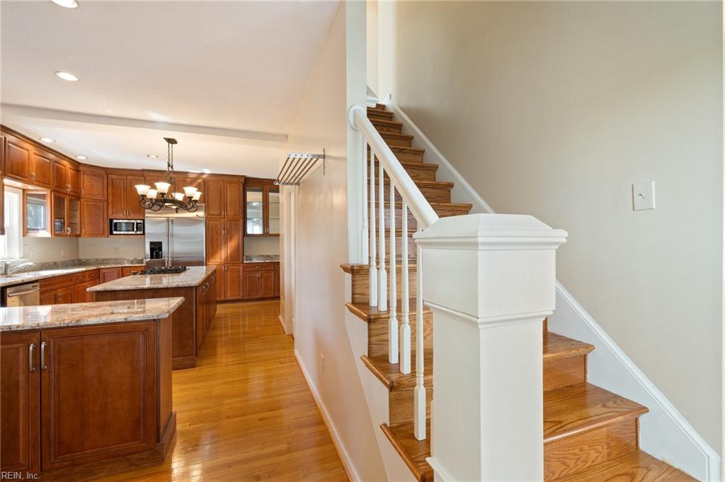 405 Pinewell DR