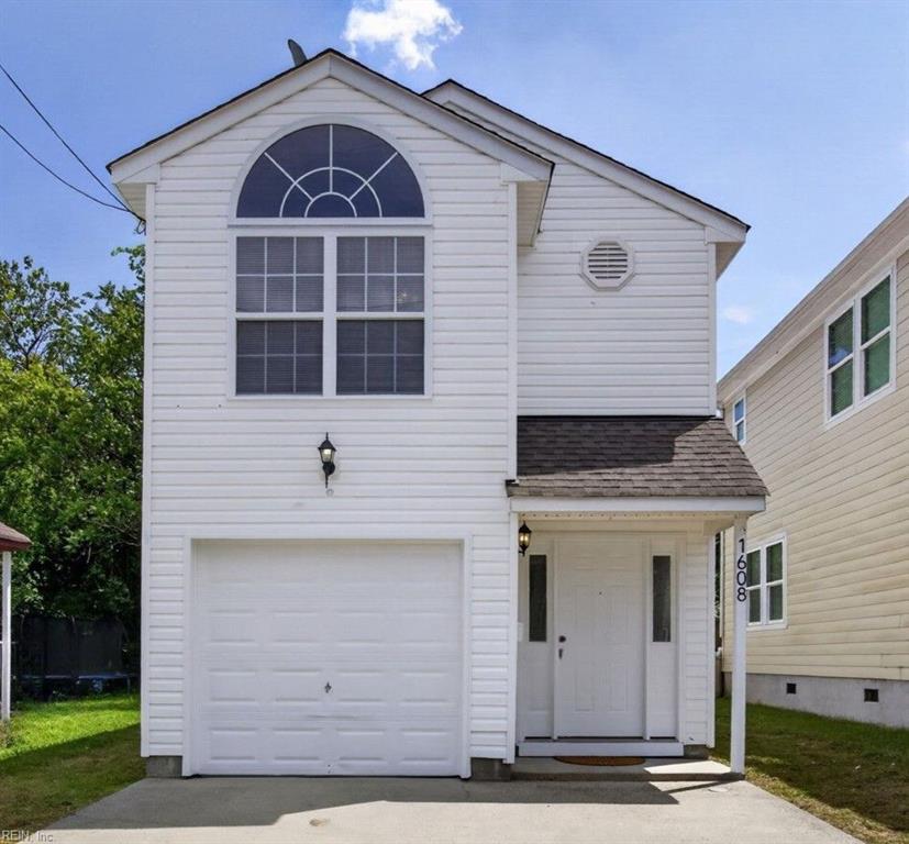 1608 Selden AVE