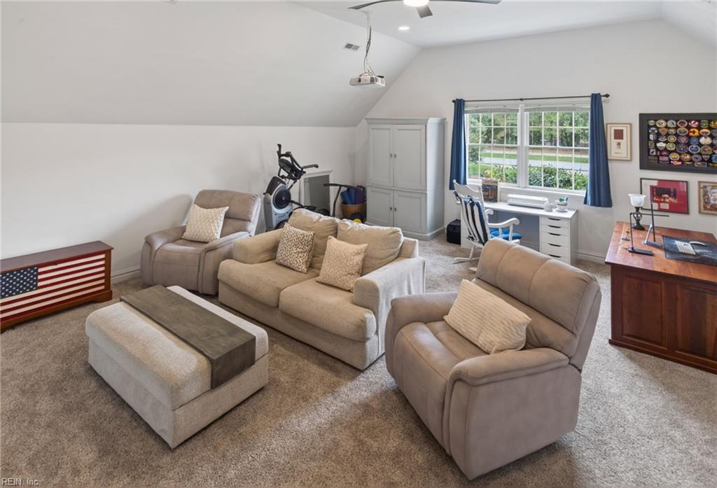 605 Oxbow CT
