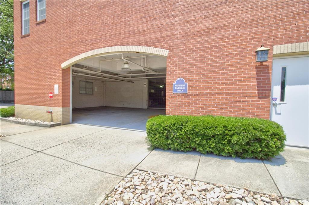 450 Princess Anne RD SW 202