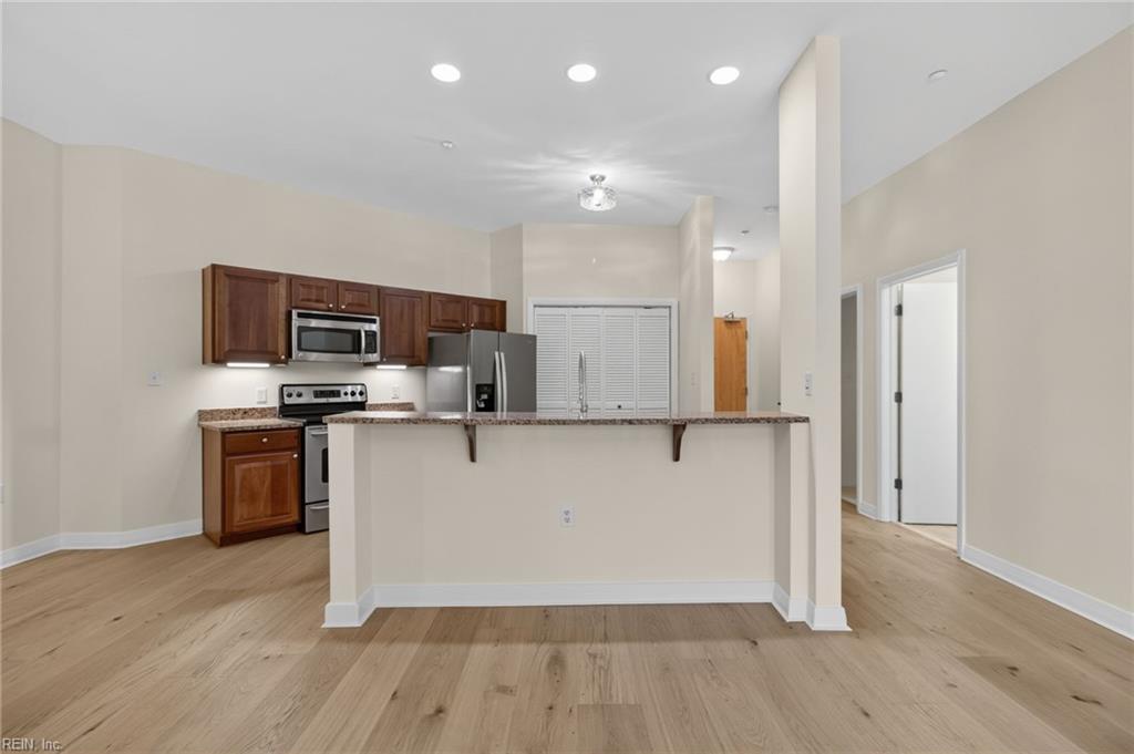 450 Princess Anne RD SW 202