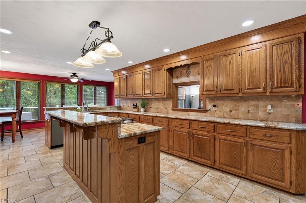 3700 Riverwood CRES