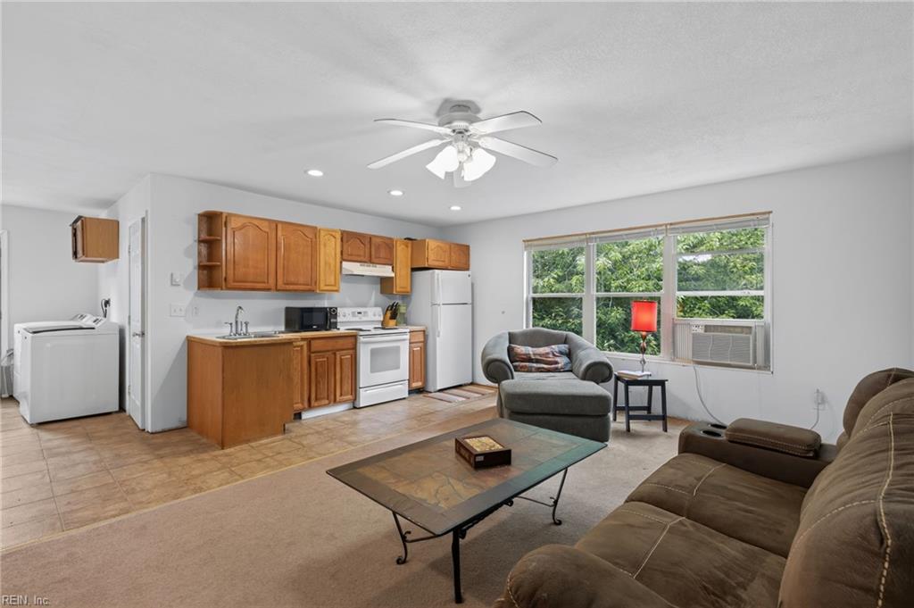 3700 Riverwood CRES