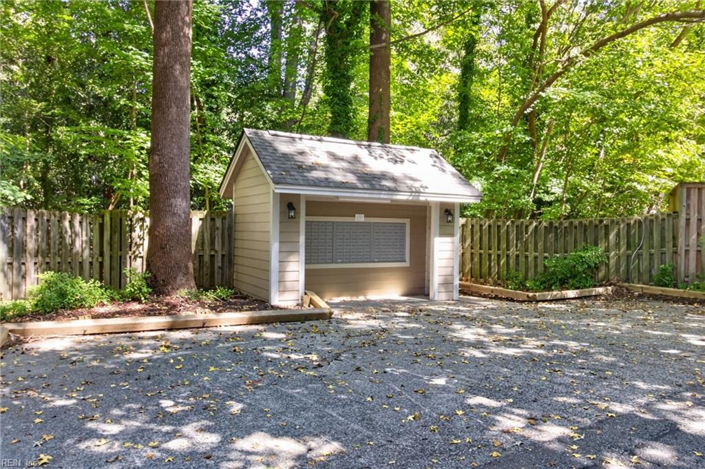254 Bridgewater DR