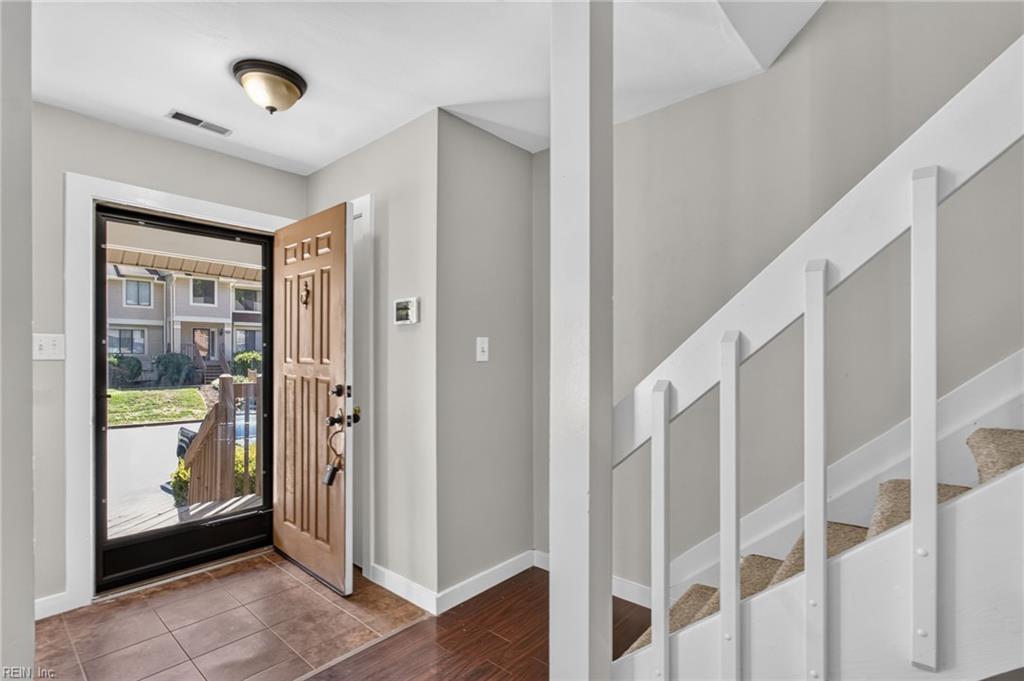 254 Bridgewater DR