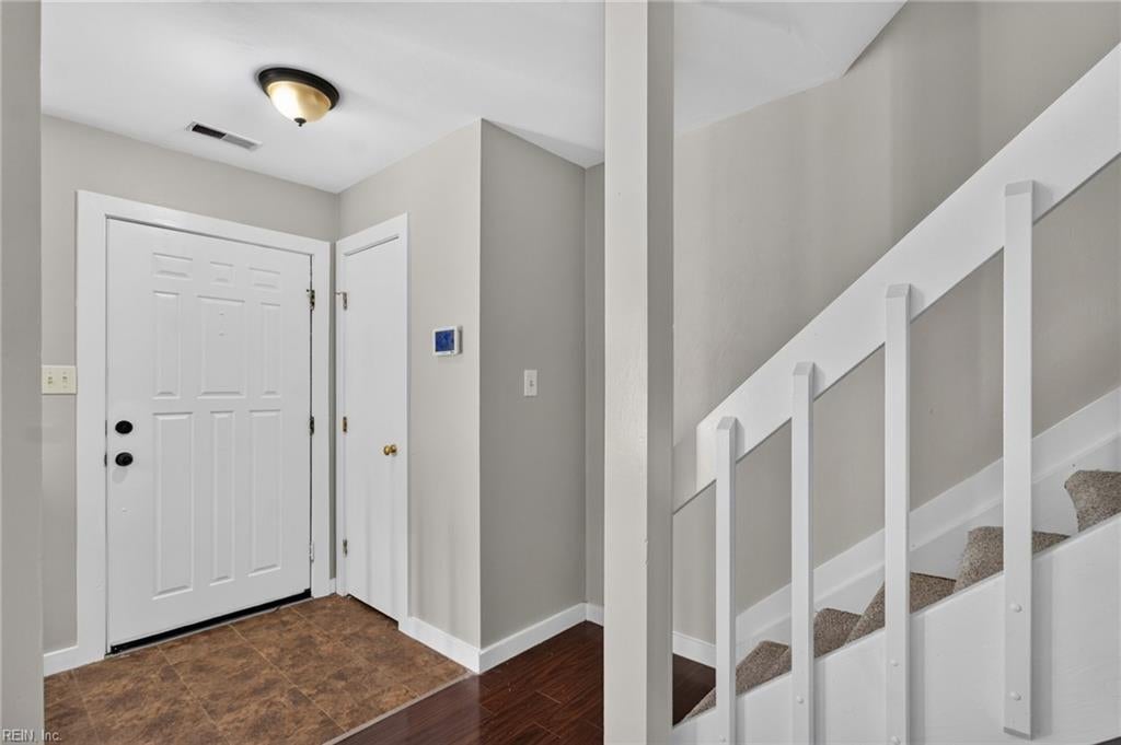 254 Bridgewater DR