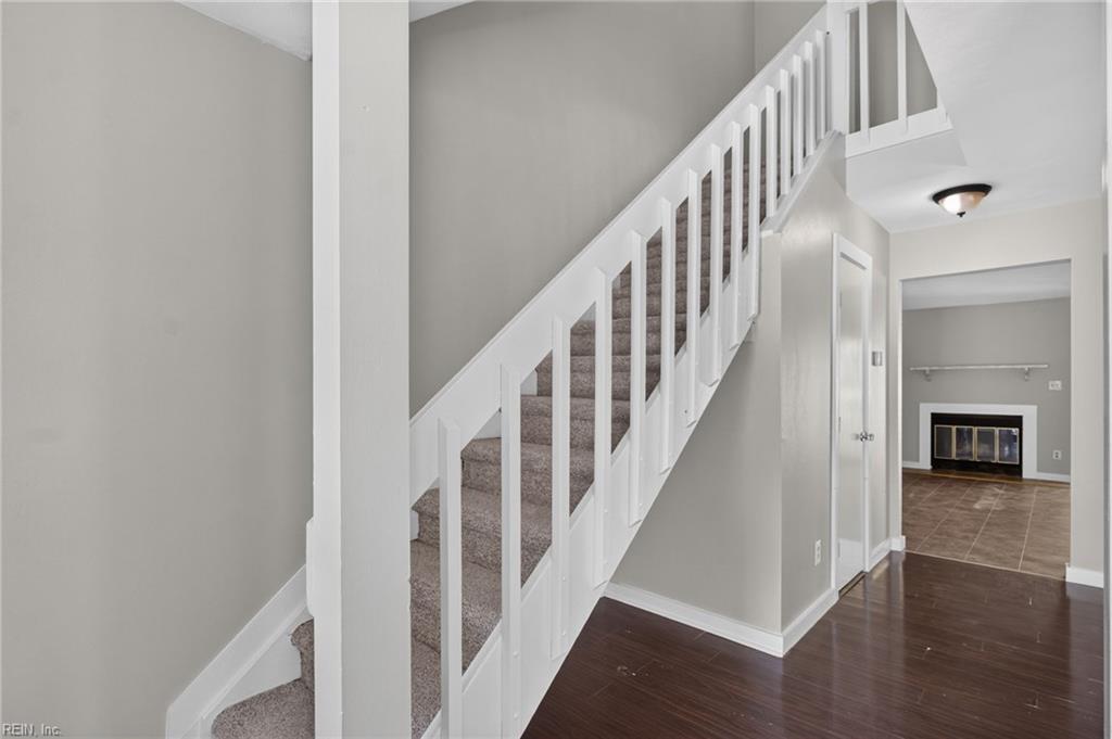 254 Bridgewater DR
