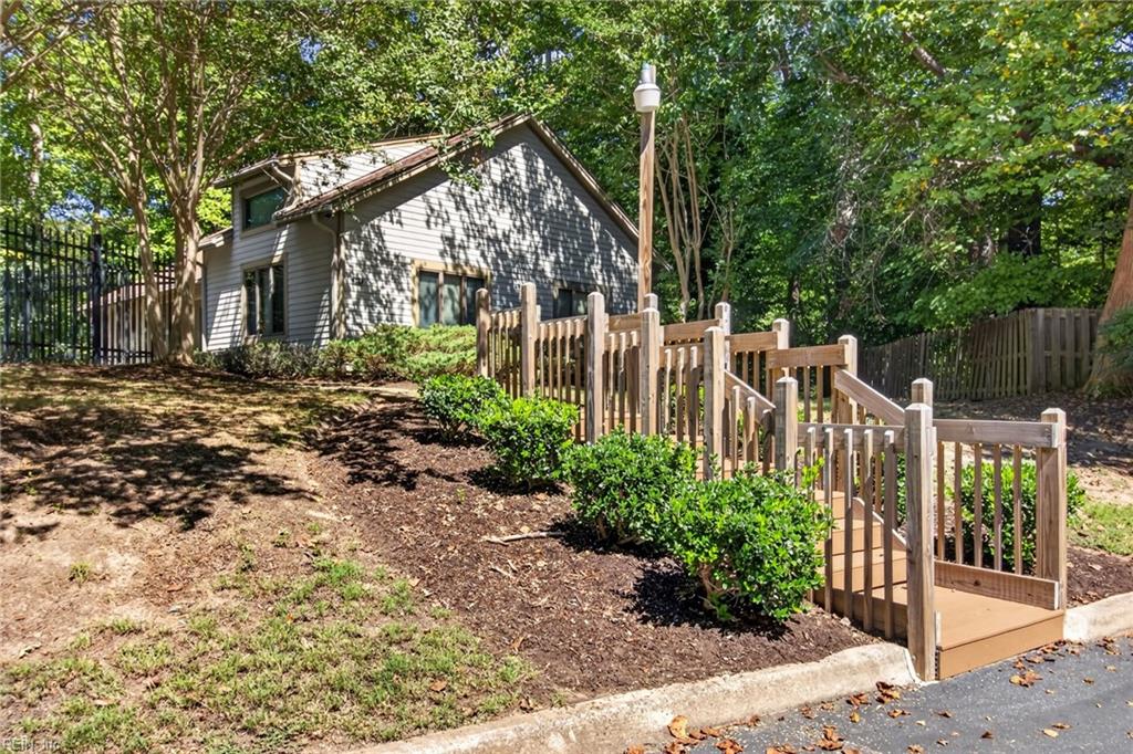 254 Bridgewater DR