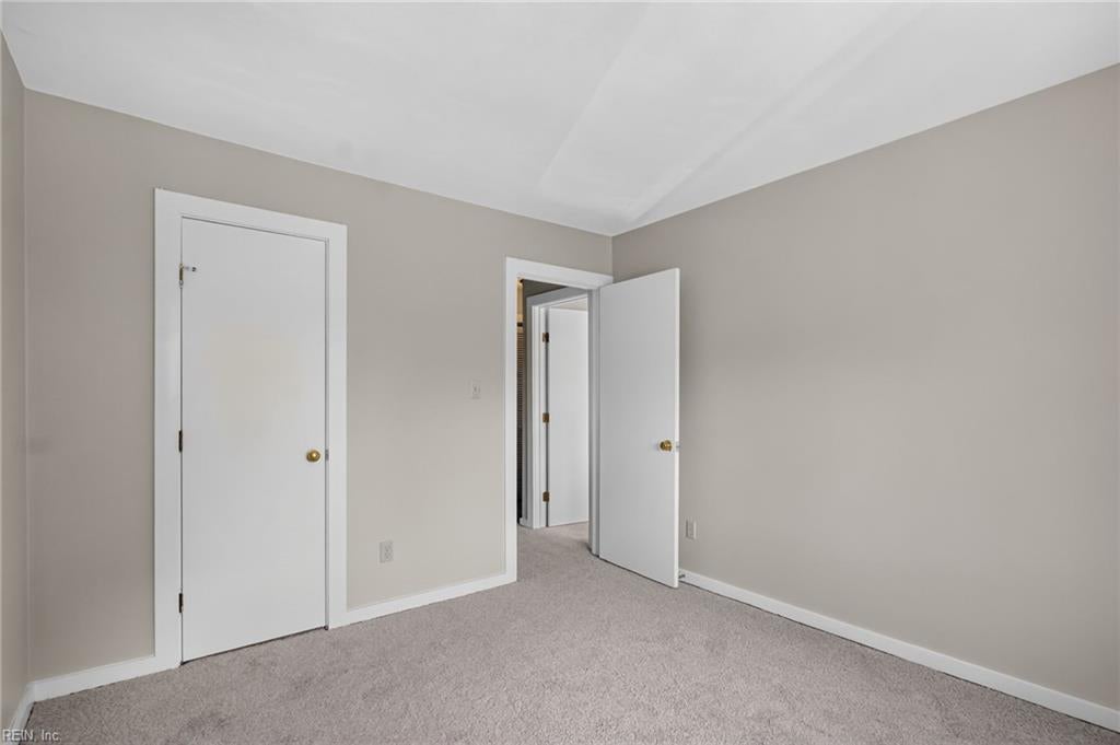 254 Bridgewater DR