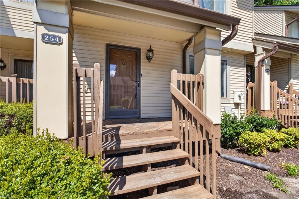 254 Bridgewater DR