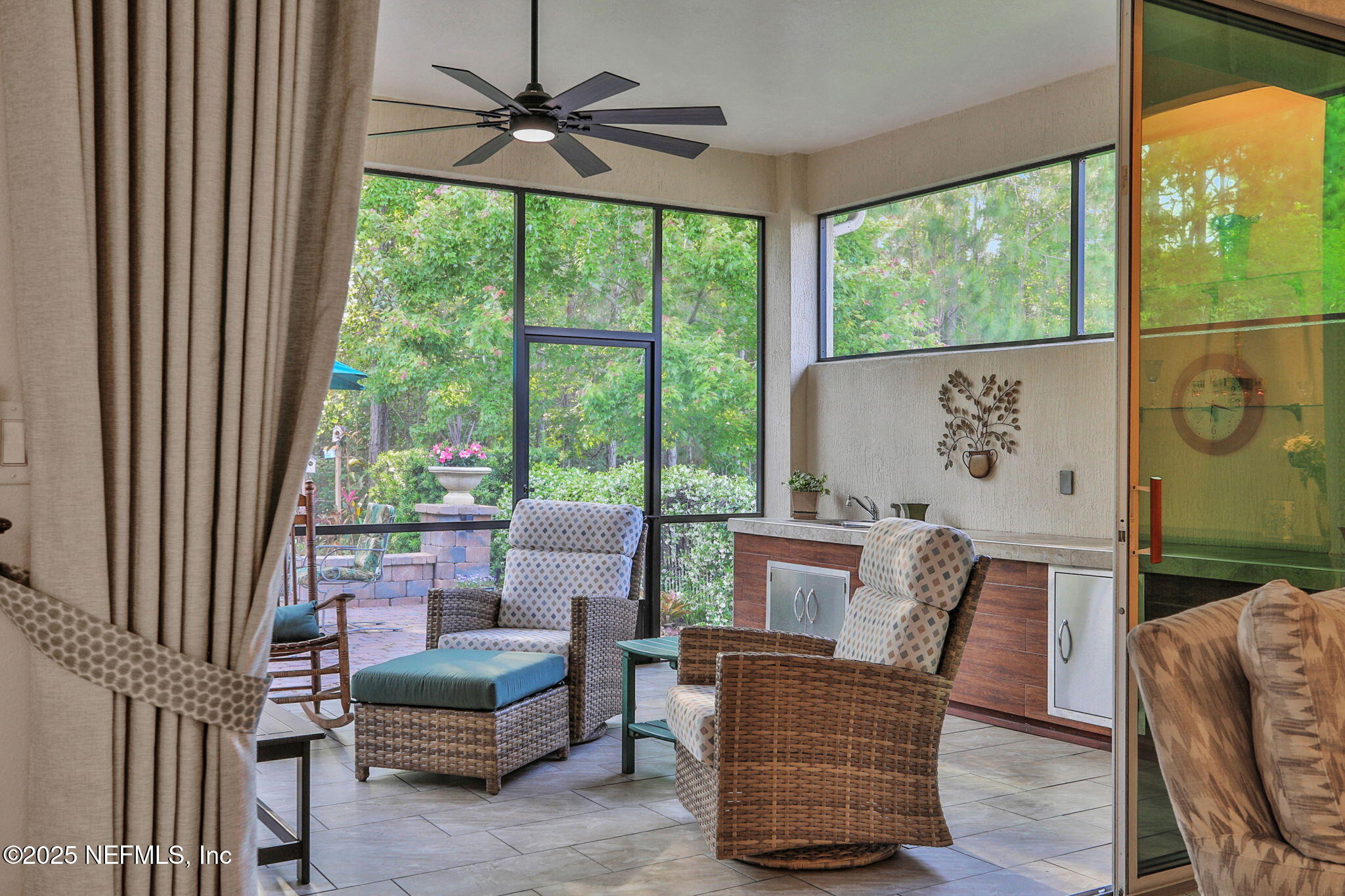 3122 BRETTUNGAR Drive