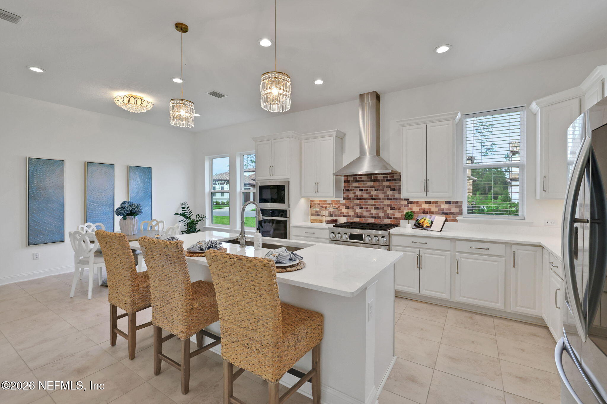 2812 CASSIA Lane