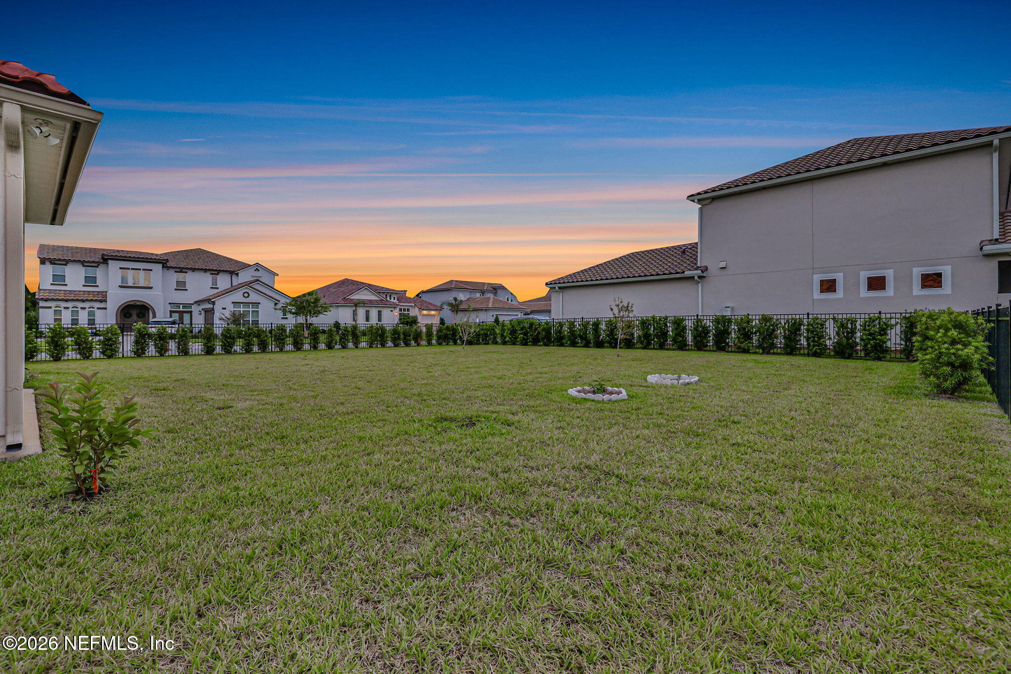 2812 CASSIA Lane