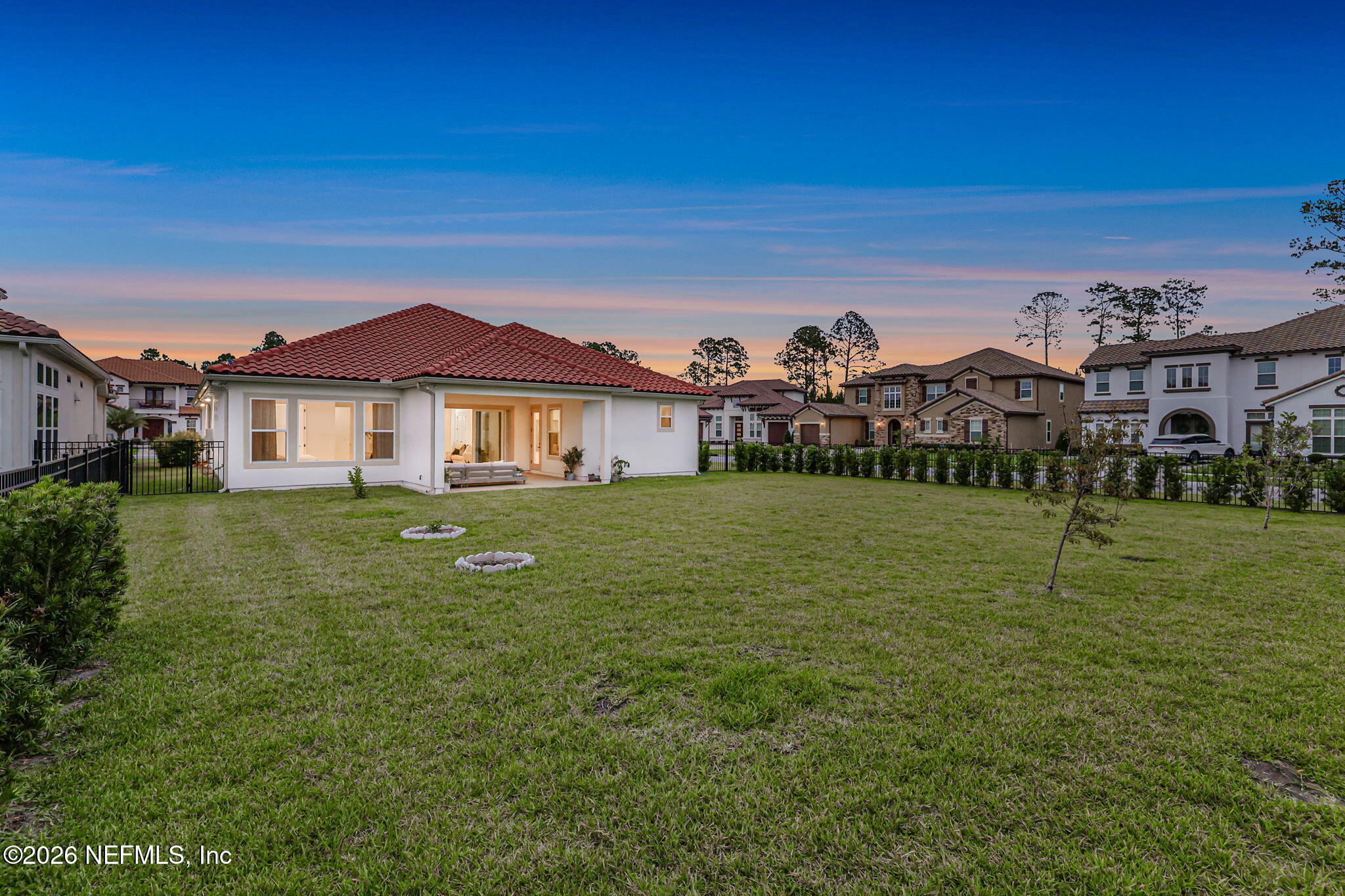 2812 CASSIA Lane