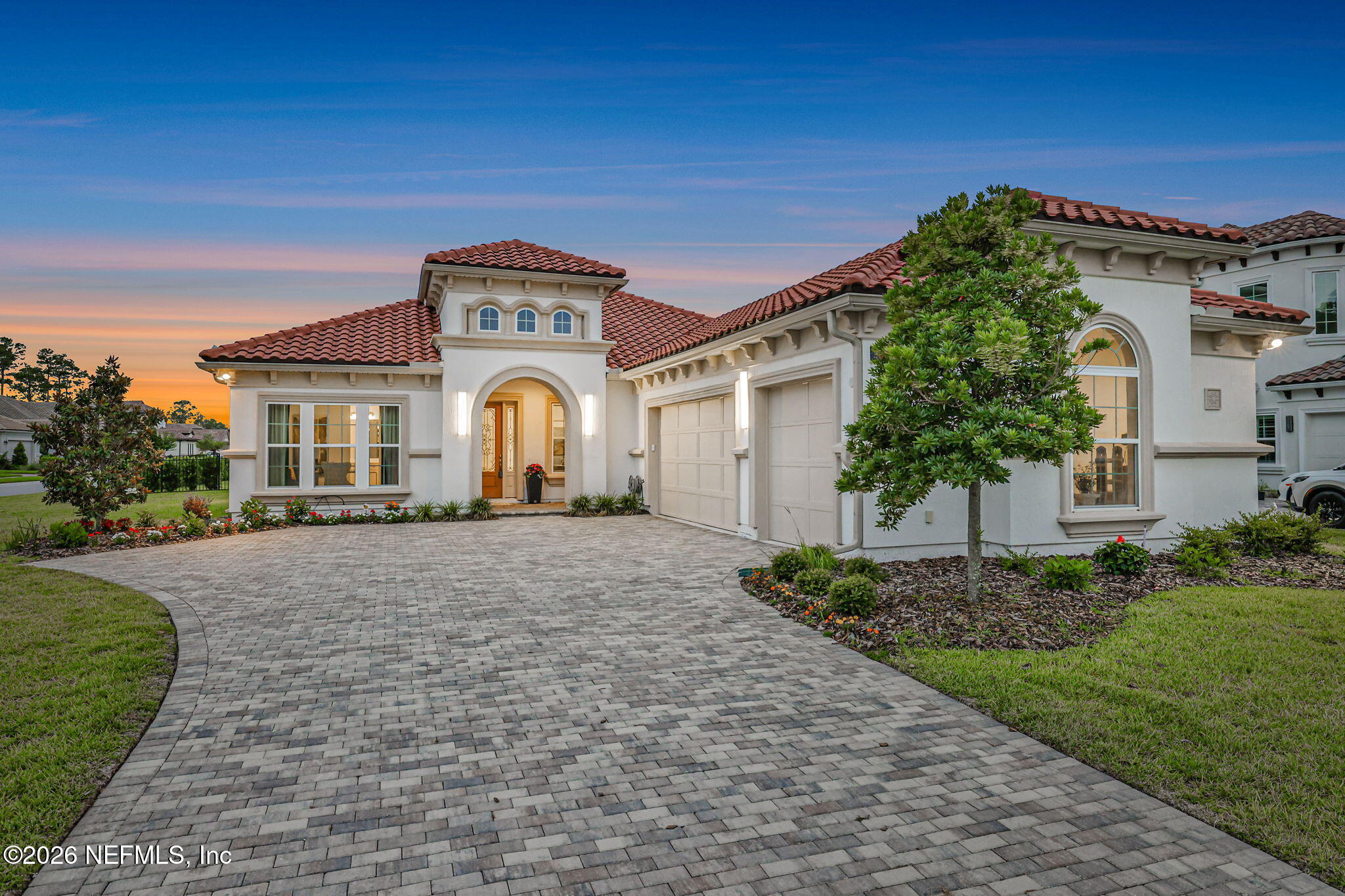 2812 CASSIA Lane