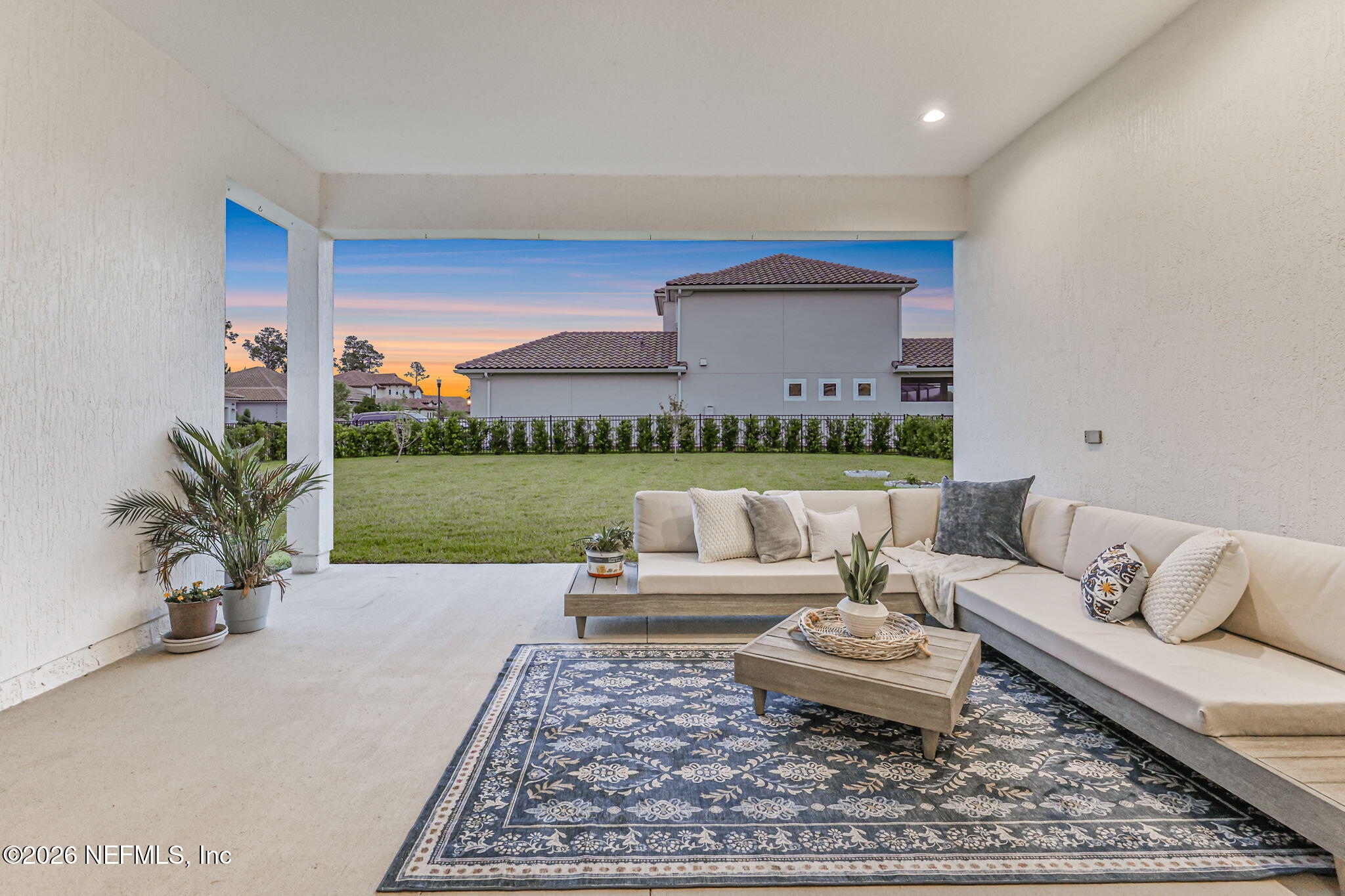 2812 CASSIA Lane