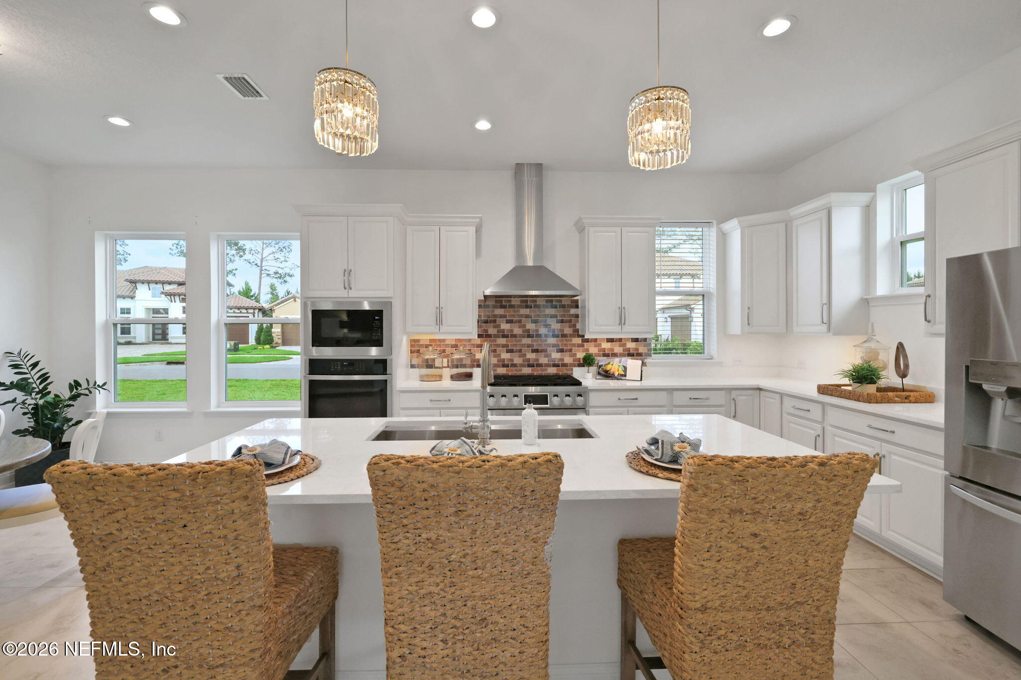 2812 CASSIA Lane