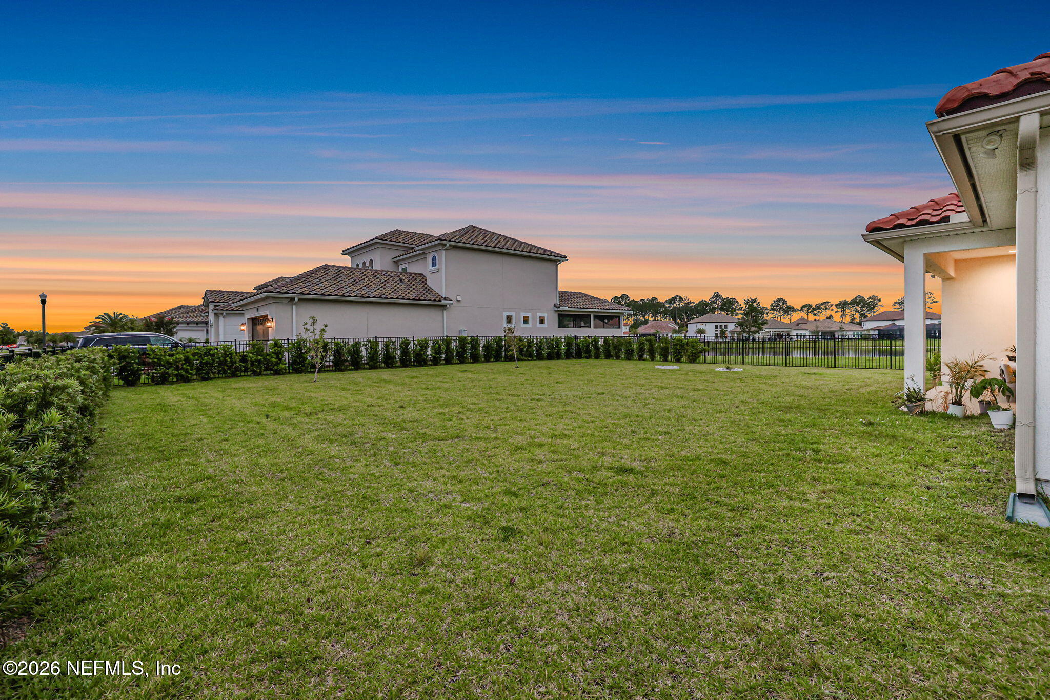 2812 CASSIA Lane