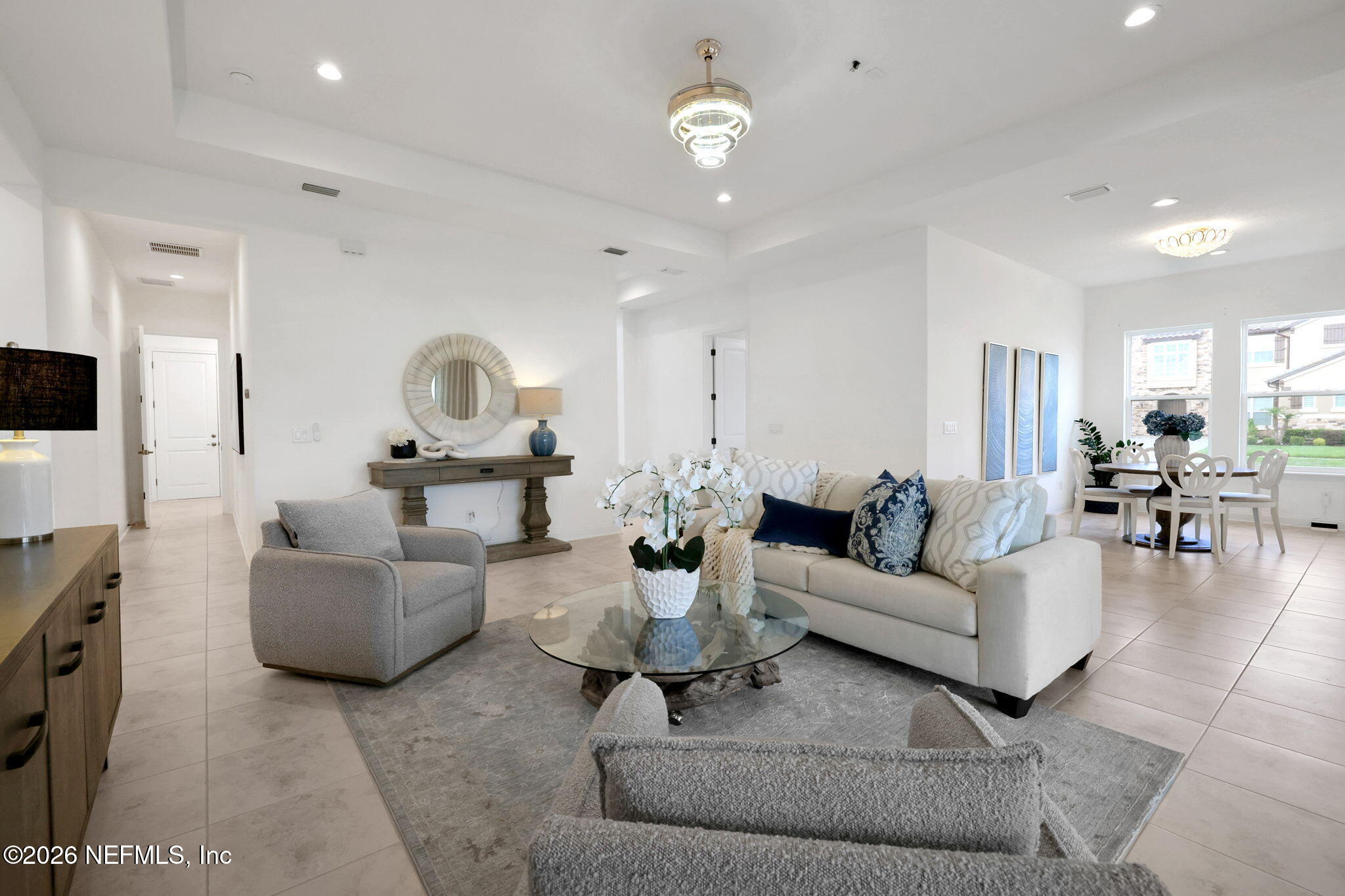 2812 CASSIA Lane