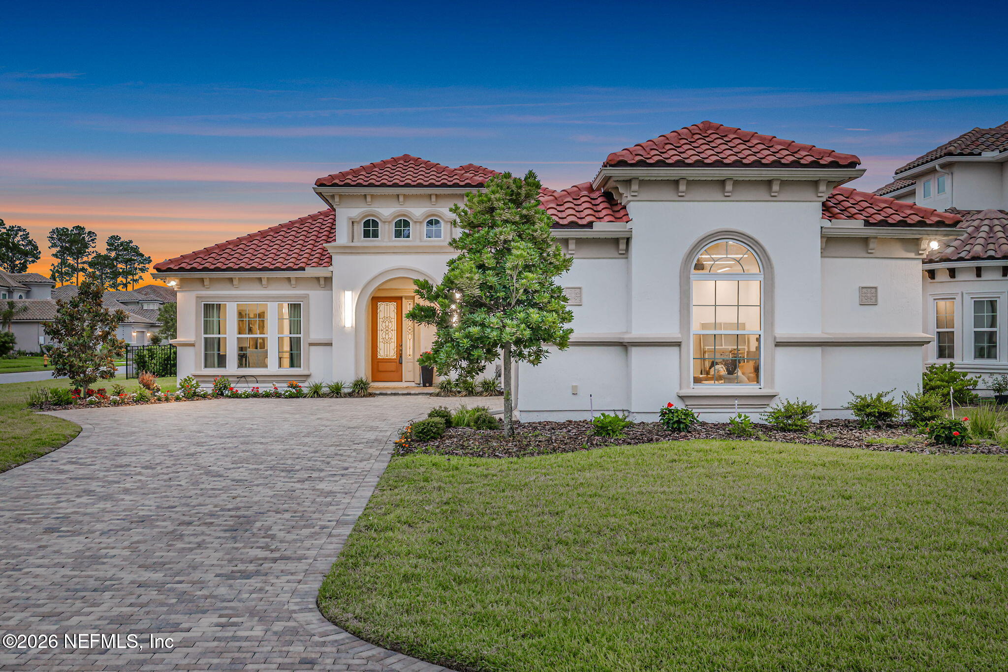 2812 CASSIA Lane