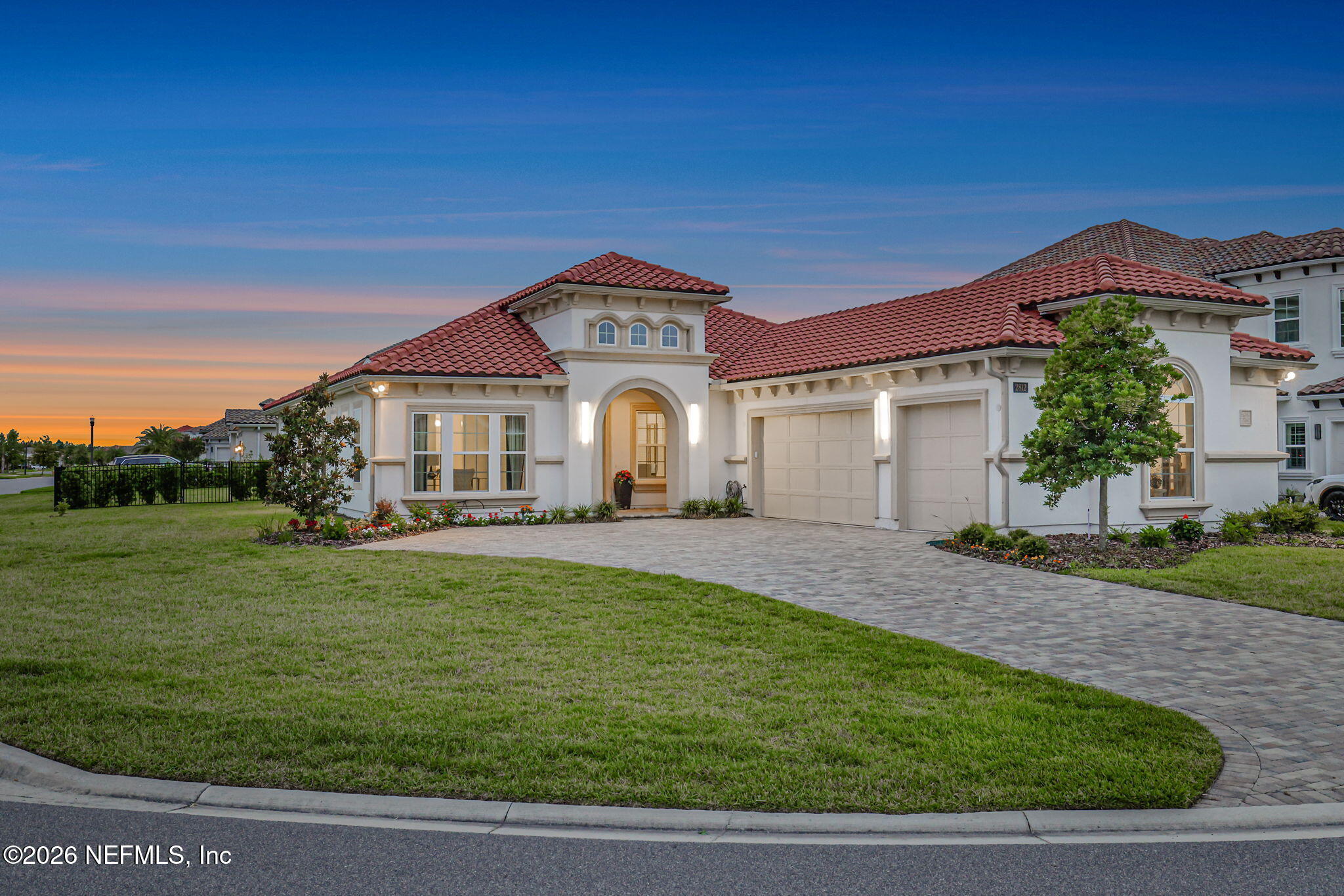 2812 CASSIA Lane