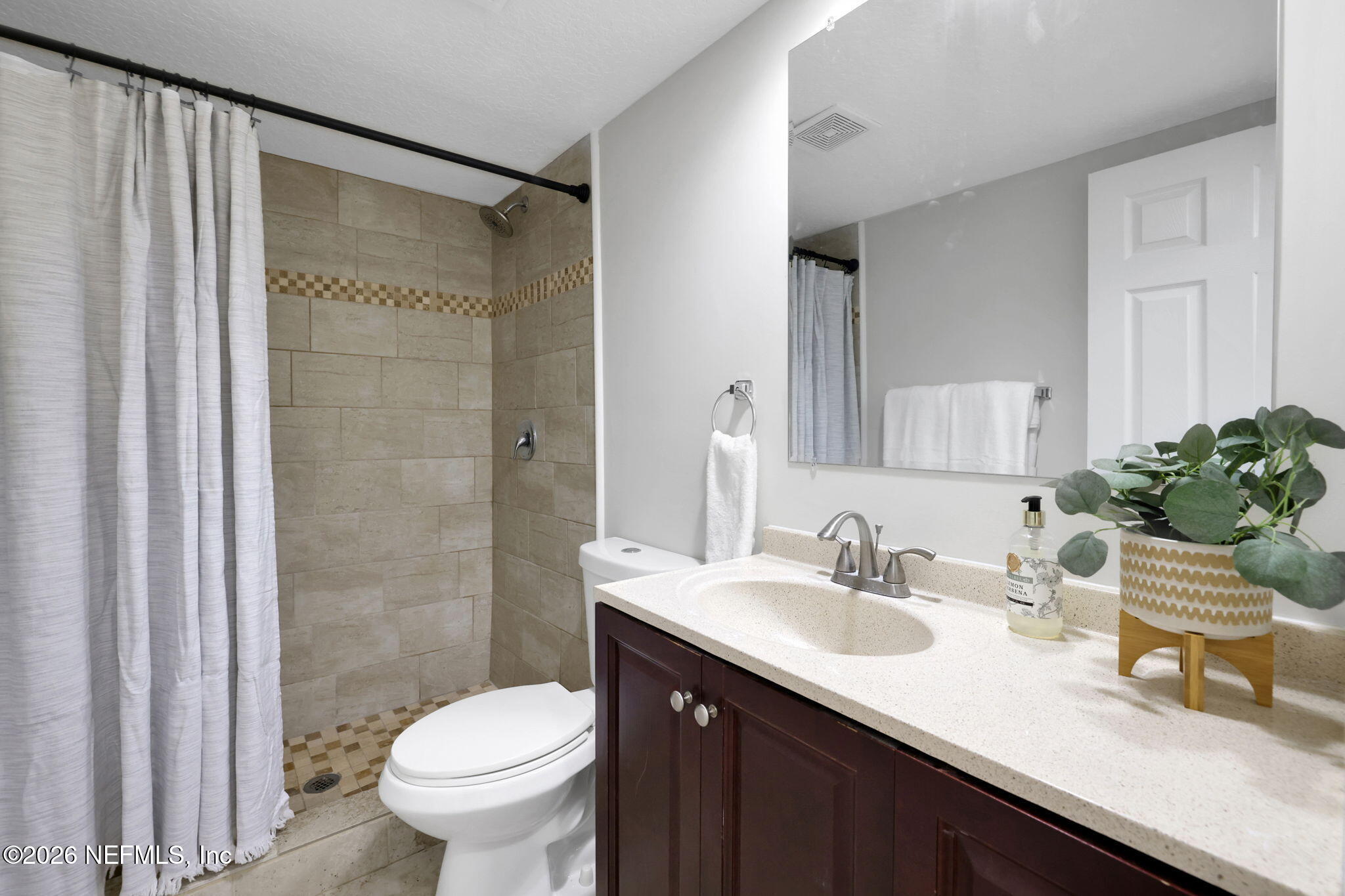 7950 LOS ROBLES Court 7950