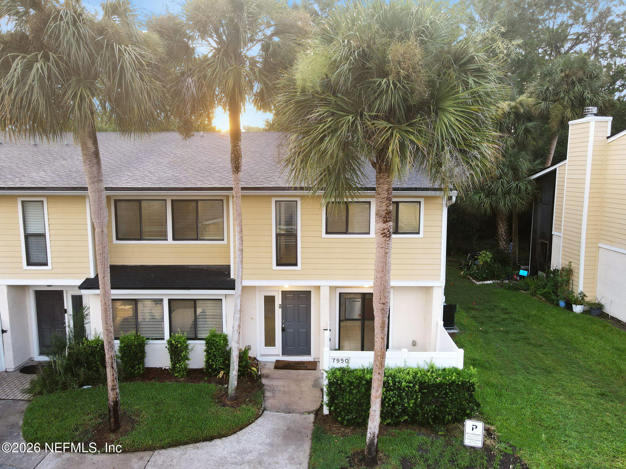 7950 LOS ROBLES Court 7950