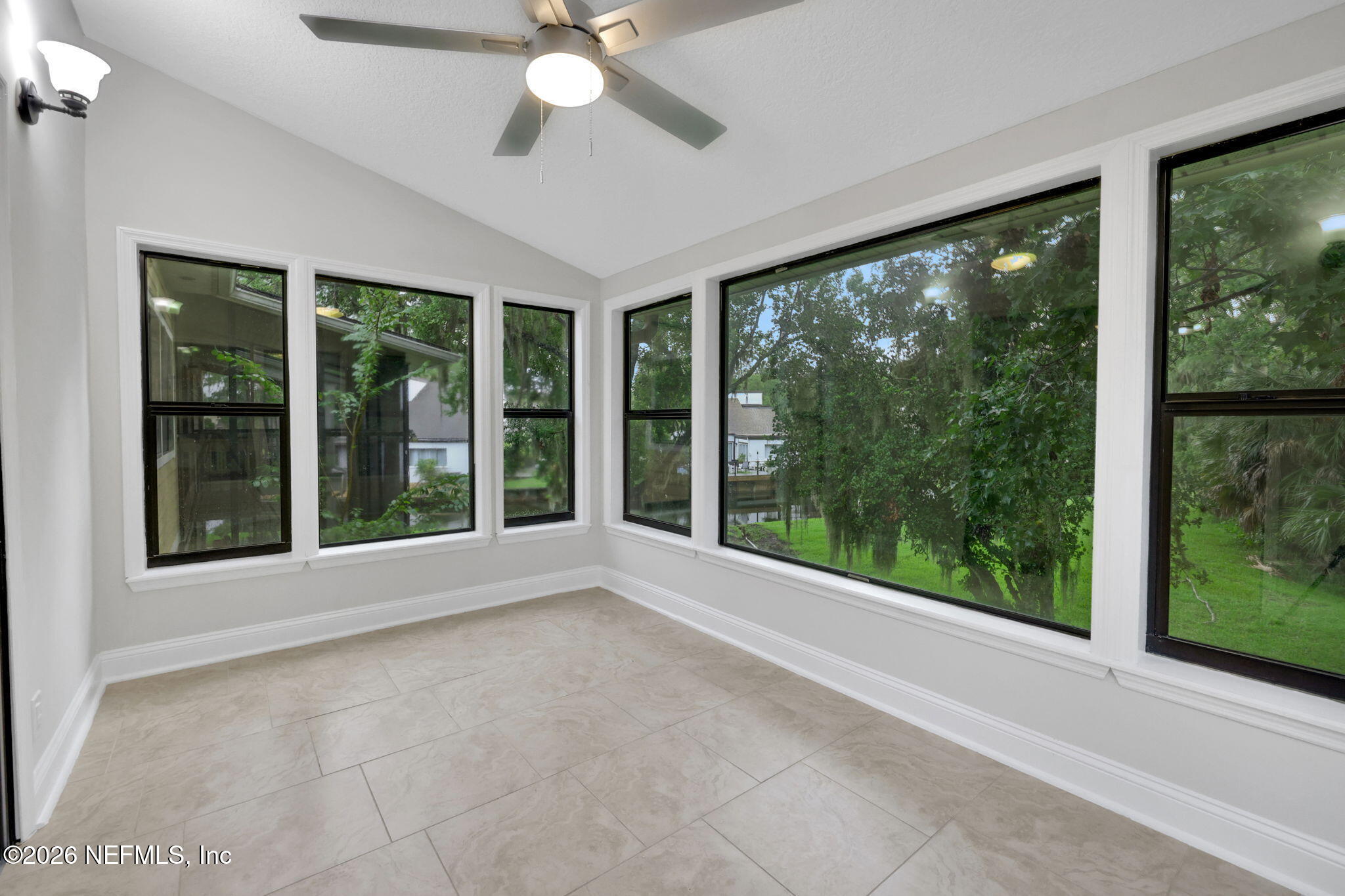 7950 LOS ROBLES Court 7950
